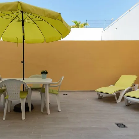 Zio Carlo Tenerife Holiday * Арона